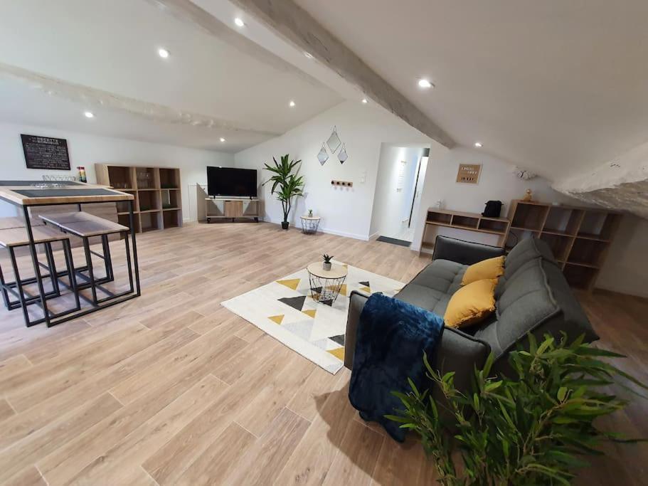 Forez - Atypique Et Authentique Apartamento *