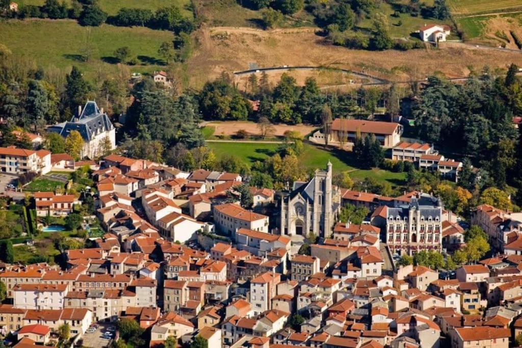 Forez - Atypique Et Authentique * Saint-Galmier